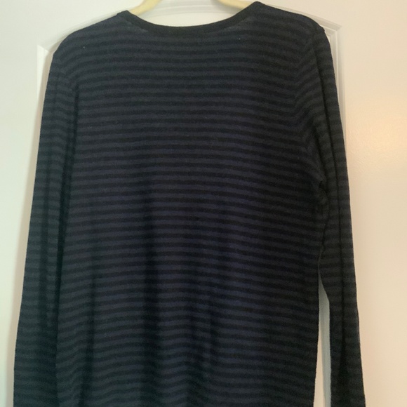 Chico’s Long Sleeve Black/Blue Striped T-Shirt/Top - Picture 3 of 3